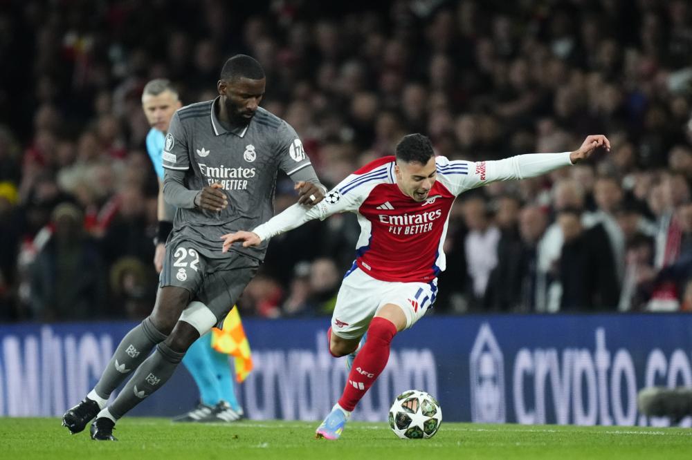 并引发了西 并引发了西